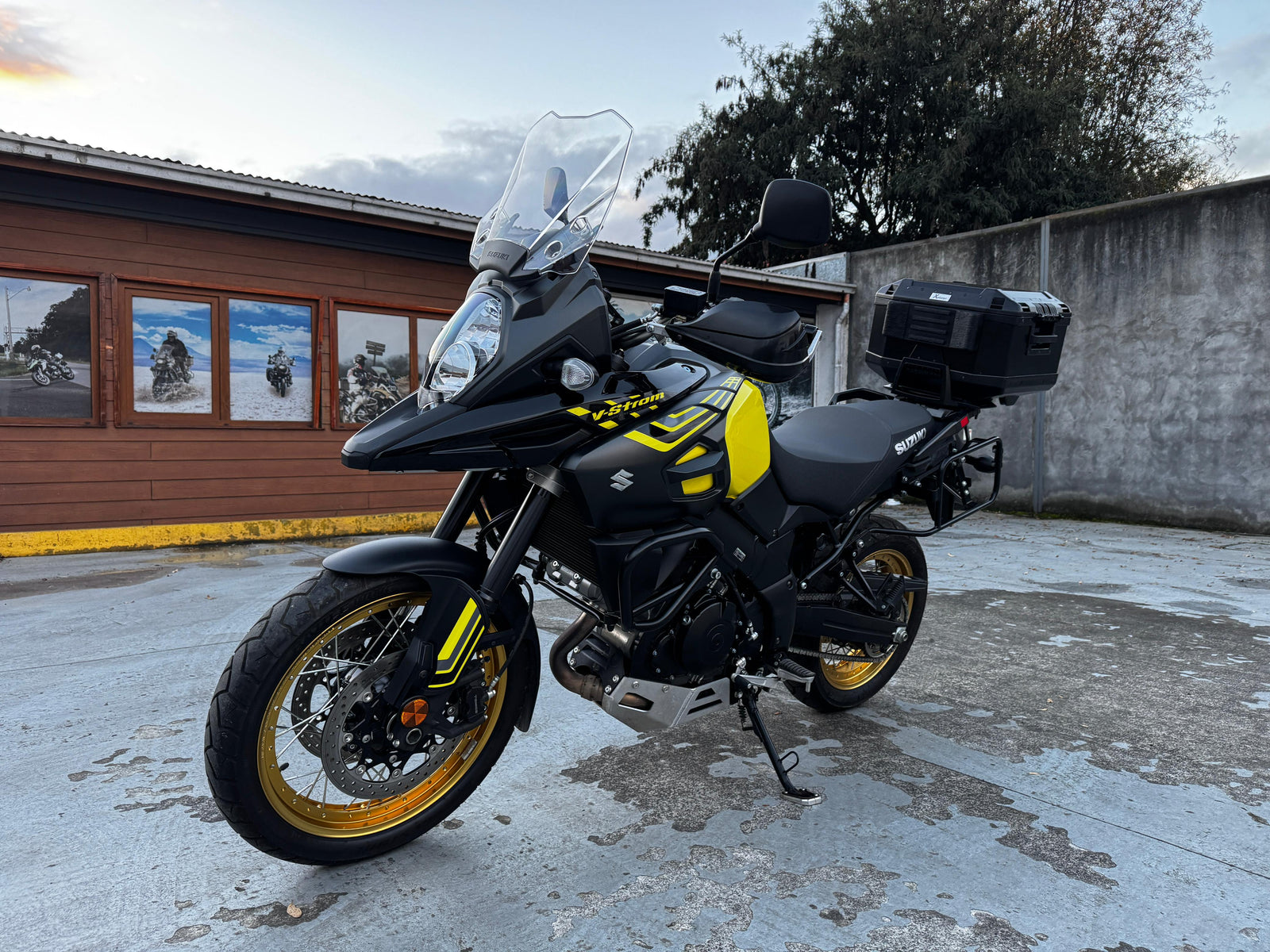 SUZUKI DL1000 V-STROM