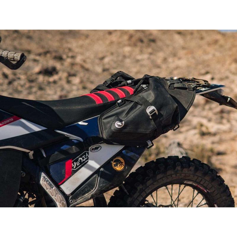 ALFORJAS BLANDAS PARA MOTO GIANT LOOP MOJAVI GRIS