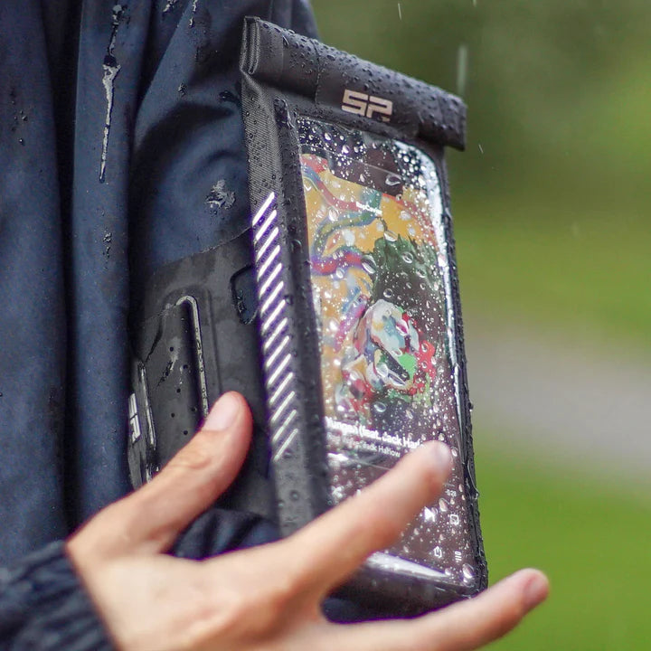 SOPORTE DE CELULAR SP CONNECT FUNDA UNIVERSAL IMPERMEABLE