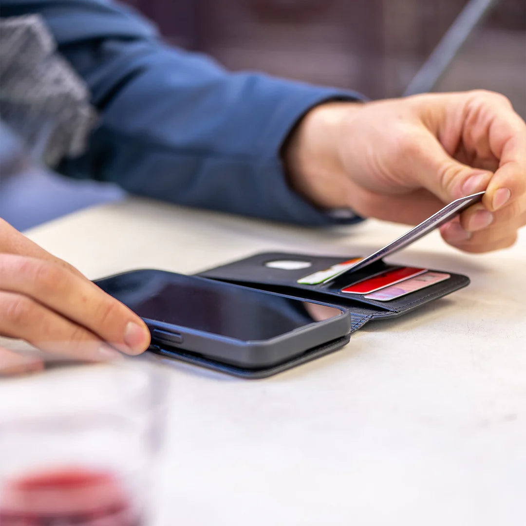 SP CONNECT UNIVERSAL MAGNETIC CELL PHONE CASE