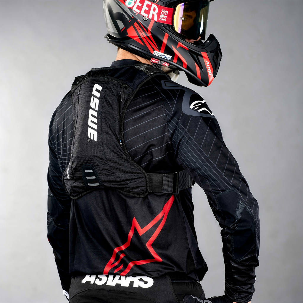 USWE OUTLANDER MOTO 2 BLACK HYDRATION BACKPACK 