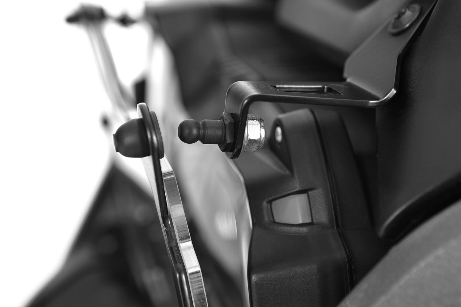 PROTECTOR DE FOCO ABATIBLE WUNDERLICH PARA BMW R 1200 GS LC/ R 1250 GS/ R 1250 GS ADVENTURE