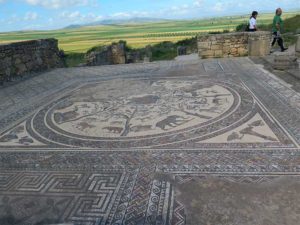 monumento en tierras africanas