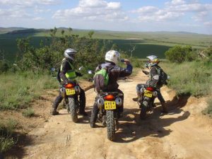 clientes en moto de motoaventura