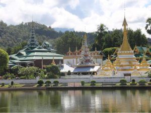 vista de templos en tailandia