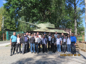 personas en tanque